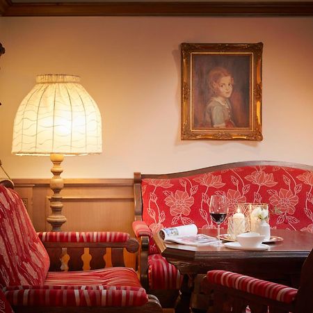 Hotel Alpenhof Kristall مايرهوفن المظهر الخارجي الصورة