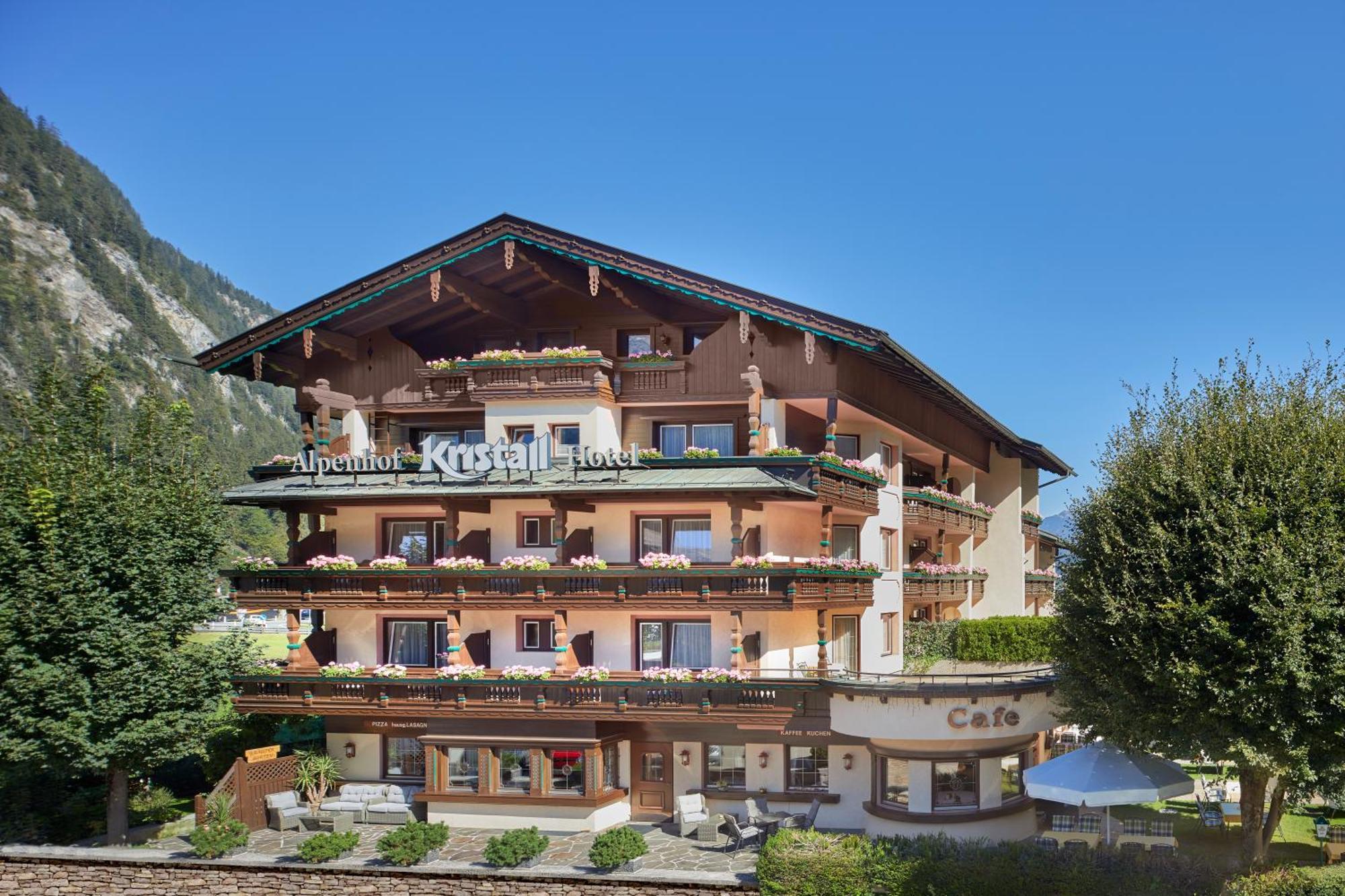 Hotel Alpenhof Kristall مايرهوفن المظهر الخارجي الصورة